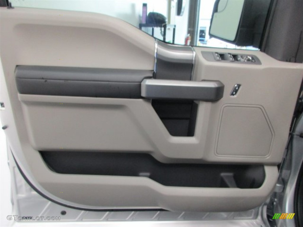 2016 F150 XLT SuperCrew 4x4 - Ingot Silver / Medium Earth Gray photo #18