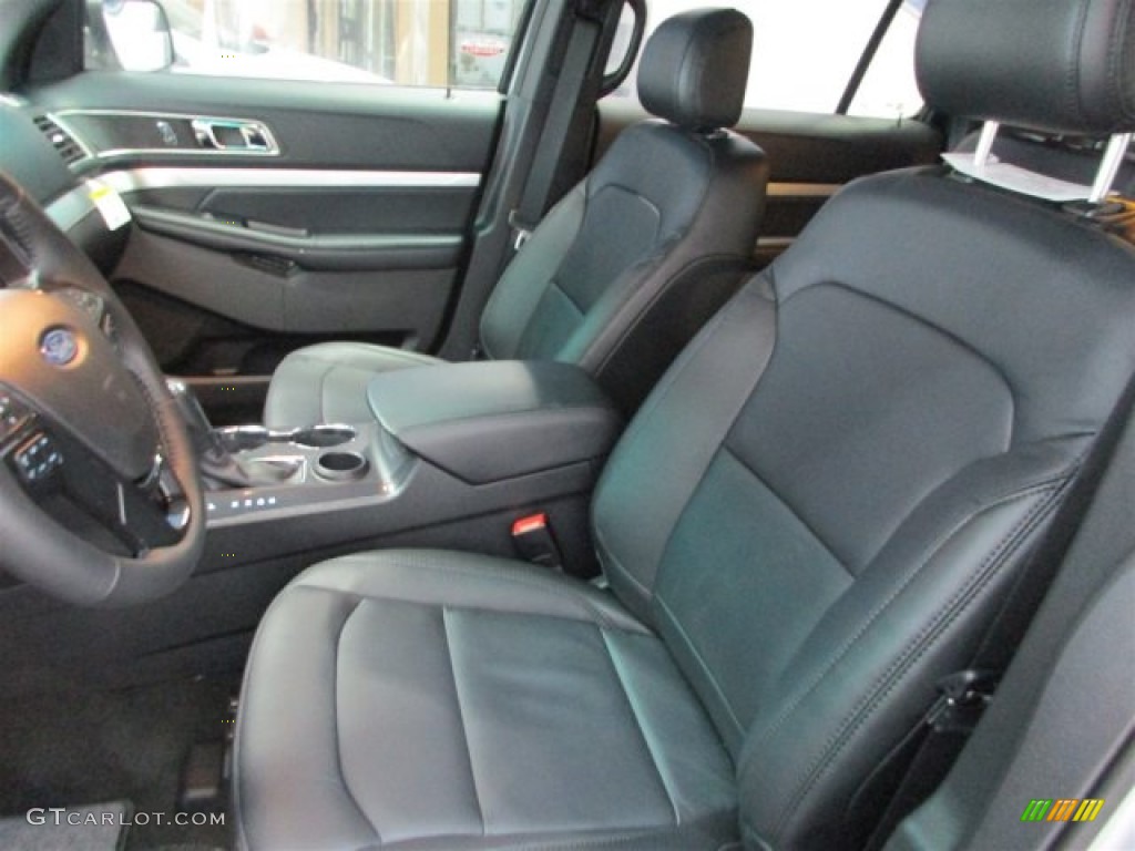 2016 Explorer XLT - Ingot Silver Metallic / Ebony Black photo #11