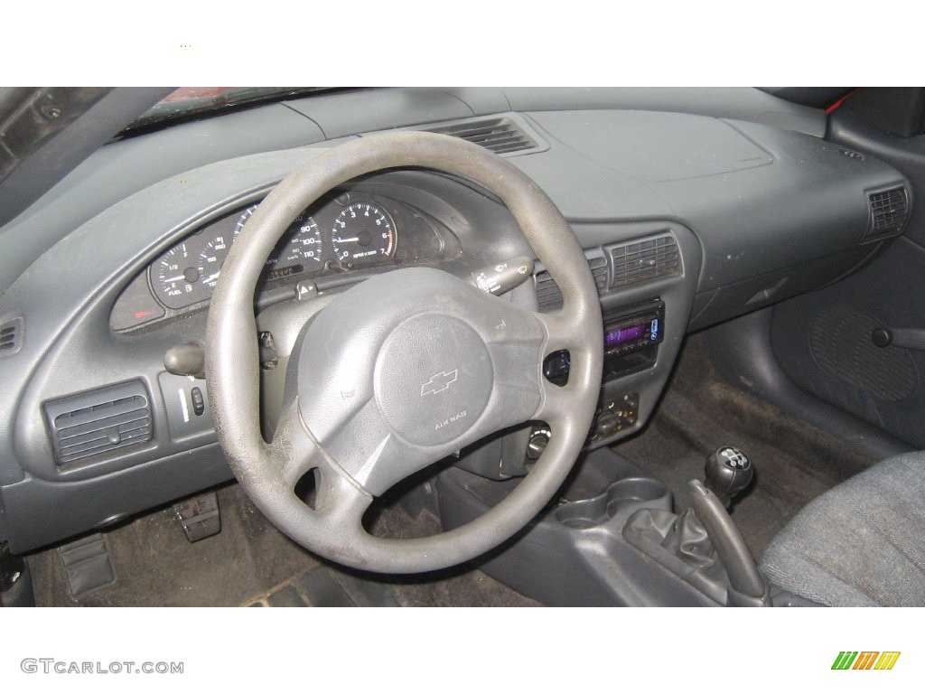 2003 Cavalier Coupe - Victory Red / Graphite Gray photo #5