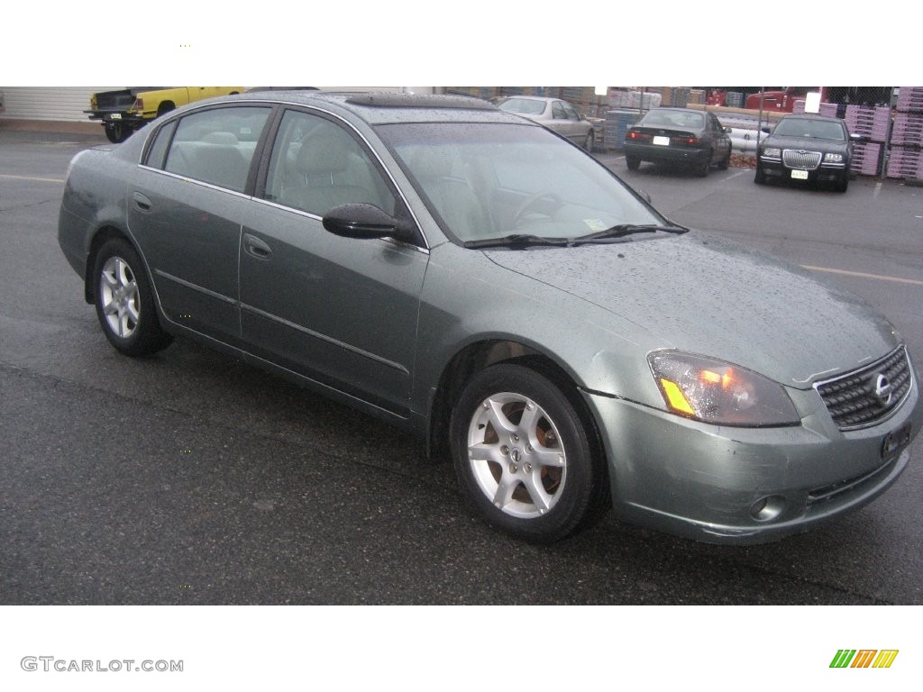 2005 Altima 3.5 SL - Mystic Emerald Green / Blond photo #3