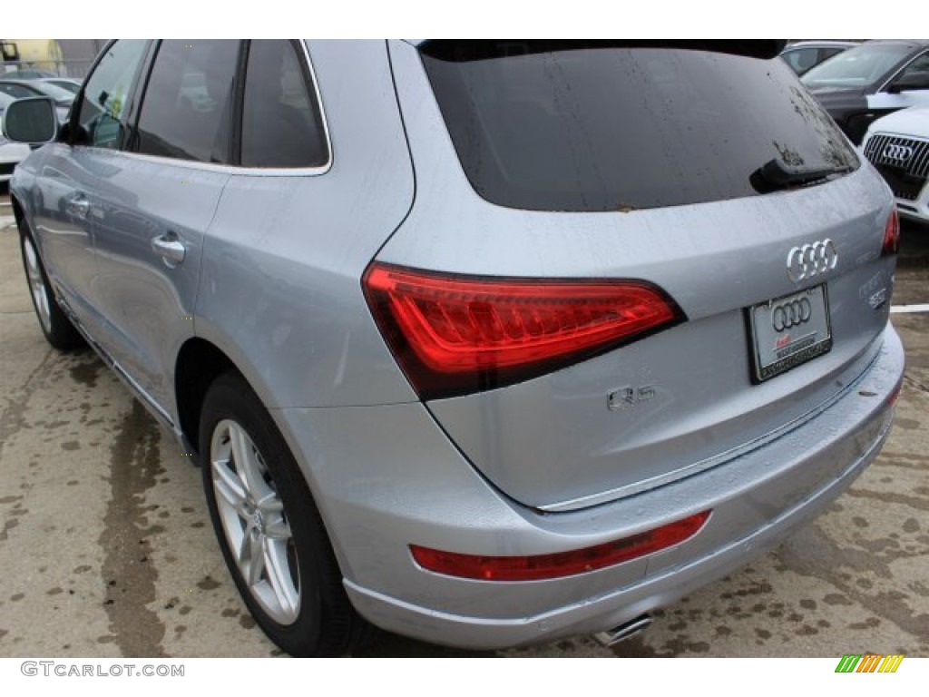 2016 Q5 2.0 TFSI Premium Plus quattro - Florett Silver Metallic / Black photo #6