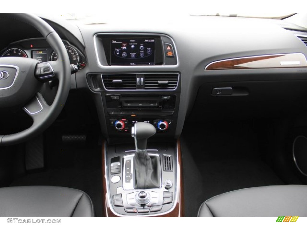 2016 Q5 2.0 TFSI Premium Plus quattro - Florett Silver Metallic / Black photo #35