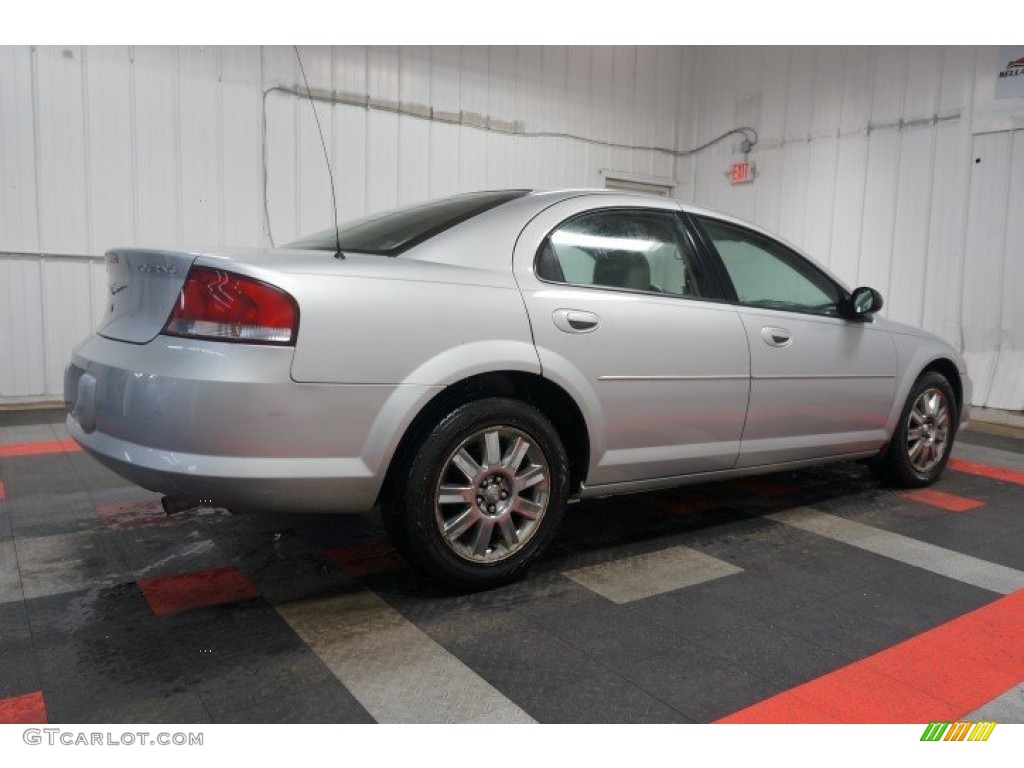 2006 Sebring Touring Sedan - Bright Silver Metallic / Light Taupe photo #7