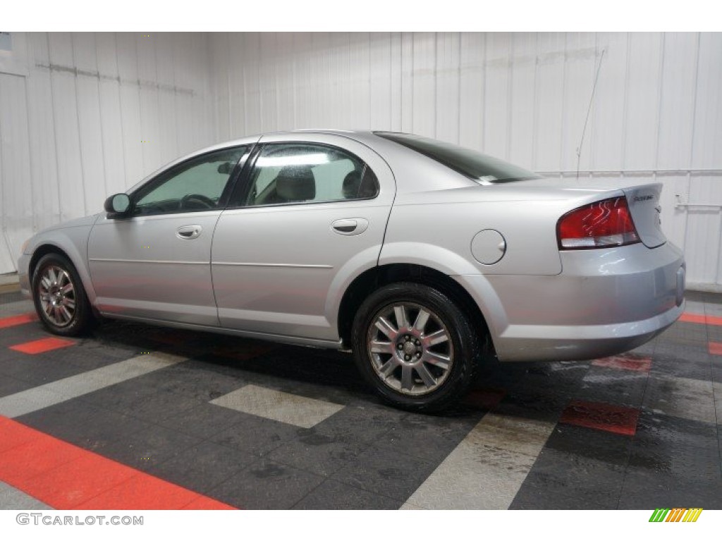 2006 Sebring Touring Sedan - Bright Silver Metallic / Light Taupe photo #11