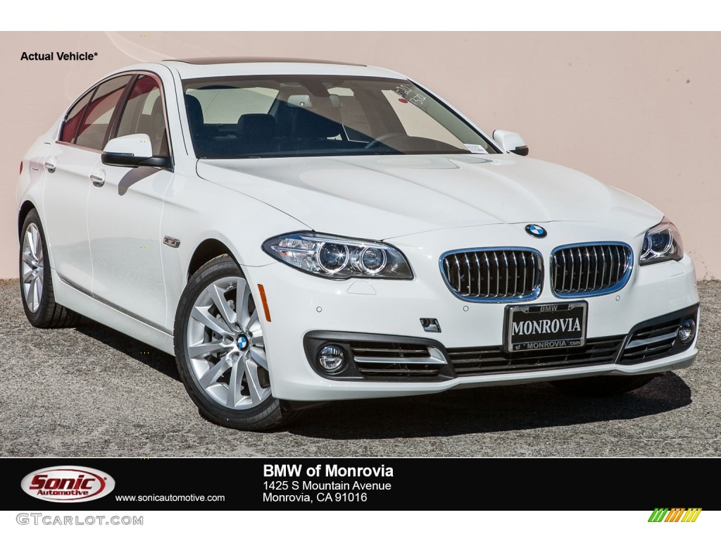 2016 5 Series 535i Sedan - Alpine White / Black photo #1