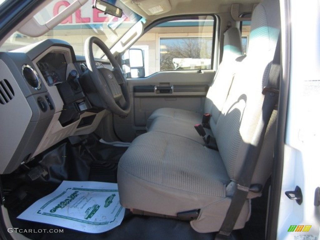 2010 F350 Super Duty XL Crew Cab 4x4 - Oxford White / Medium Stone photo #11