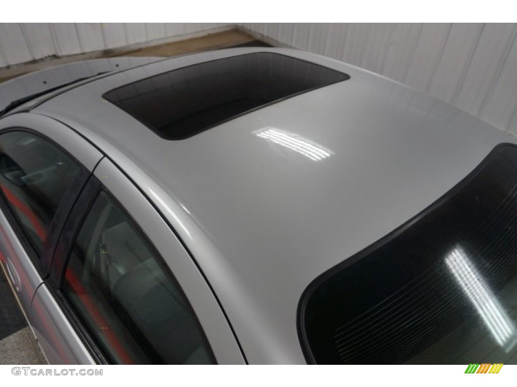 2006 Sebring Touring Sedan - Bright Silver Metallic / Light Taupe photo #85
