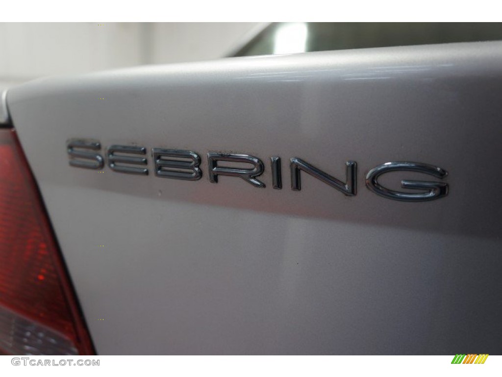 2006 Sebring Touring Sedan - Bright Silver Metallic / Light Taupe photo #91