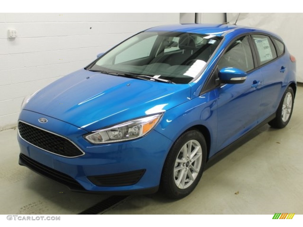 Blue Candy 2016 Ford Focus SE Hatch Exterior Photo #109108396