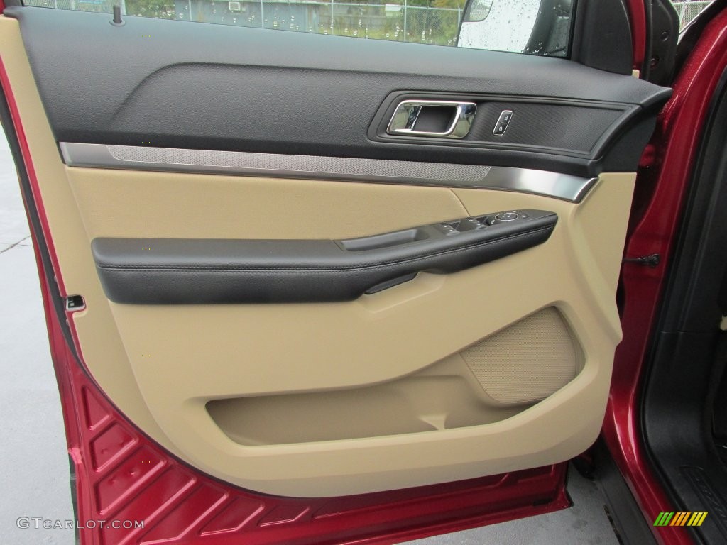 2016 Ford Explorer FWD Door Panel Photos