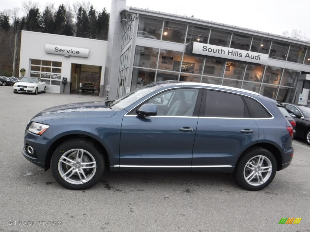 2016 Q5 2.0 TFSI Premium quattro - Utopia Blue Metallic / Titanium Gray photo #2