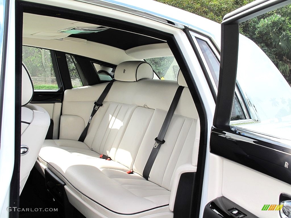 2013 Rolls-Royce Phantom Sedan Rear Seat Photo #109118811