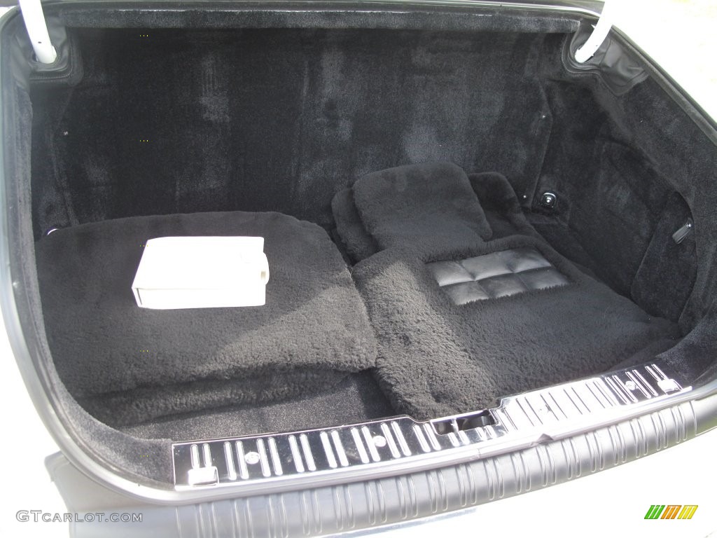 2013 Rolls-Royce Phantom Sedan Trunk Photos