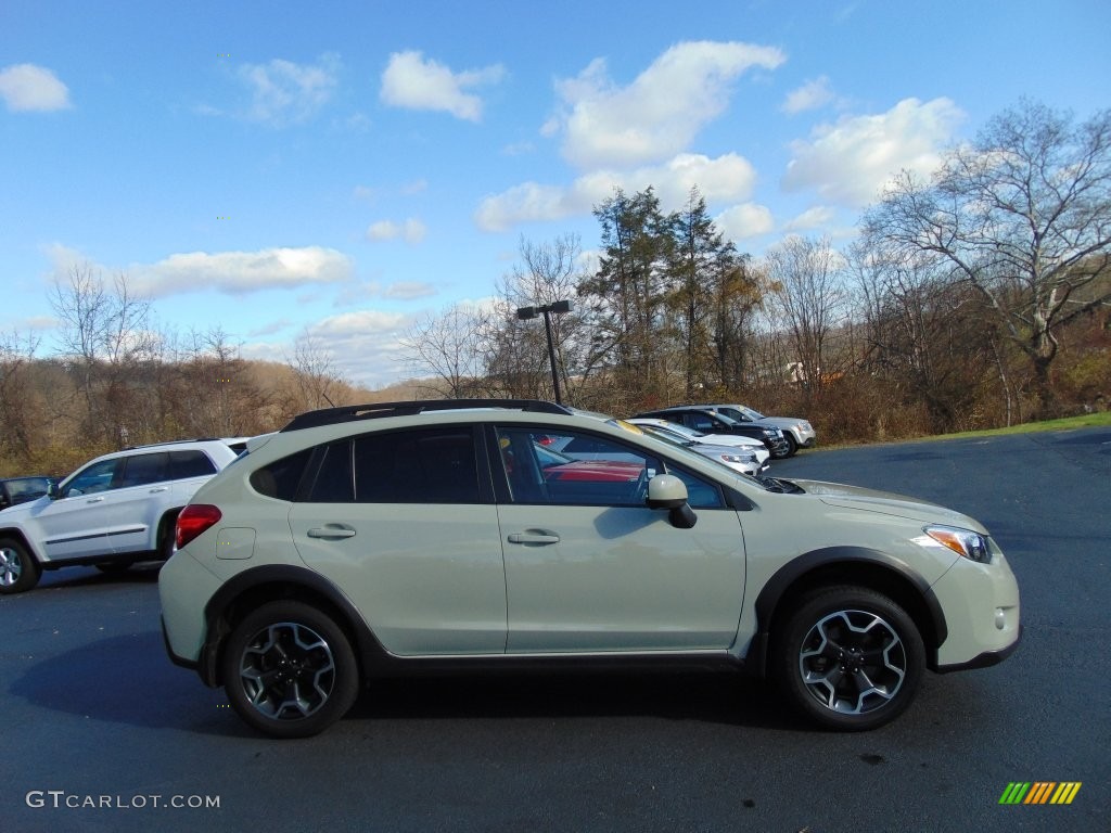 2013 XV Crosstrek 2.0 Limited - Desert Khaki / Black photo #2