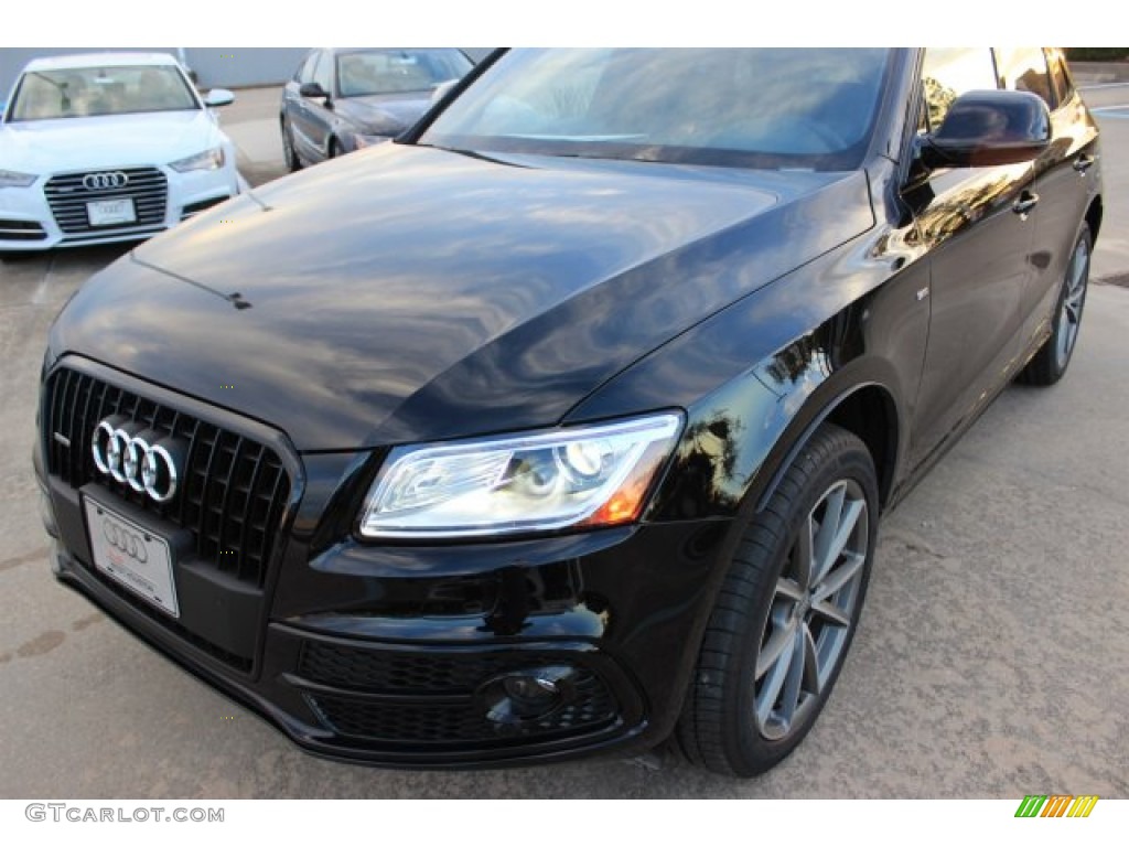 2016 Audi Q5 3.0 TFSI Premium Plus quattro Exterior Photos
