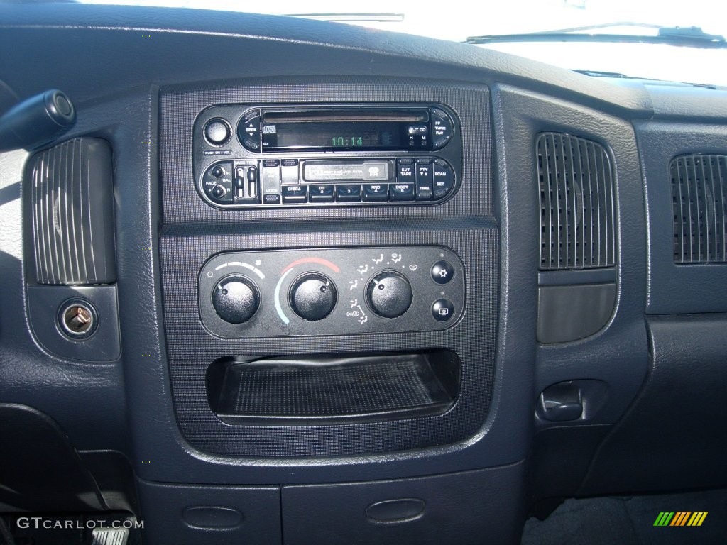 2003 Ram 2500 SLT Quad Cab 4x4 - Atlantic Blue Pearl / Taupe photo #19