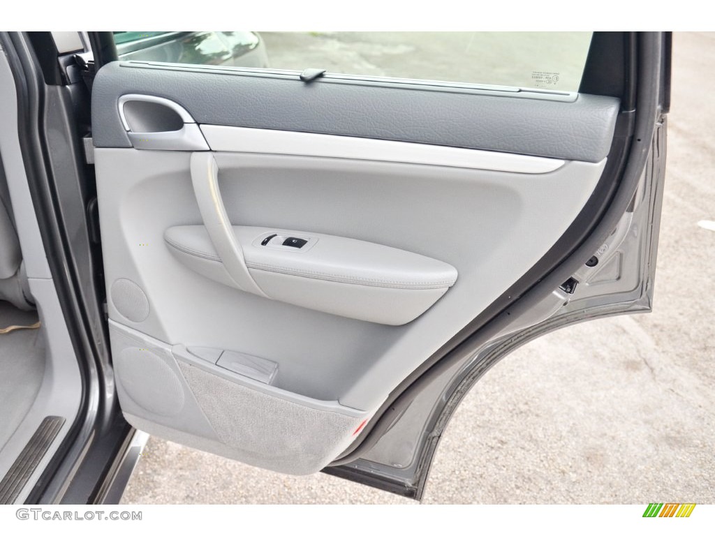 2008 Porsche Cayenne GTS Stone/Steel Grey Door Panel Photo #109131978