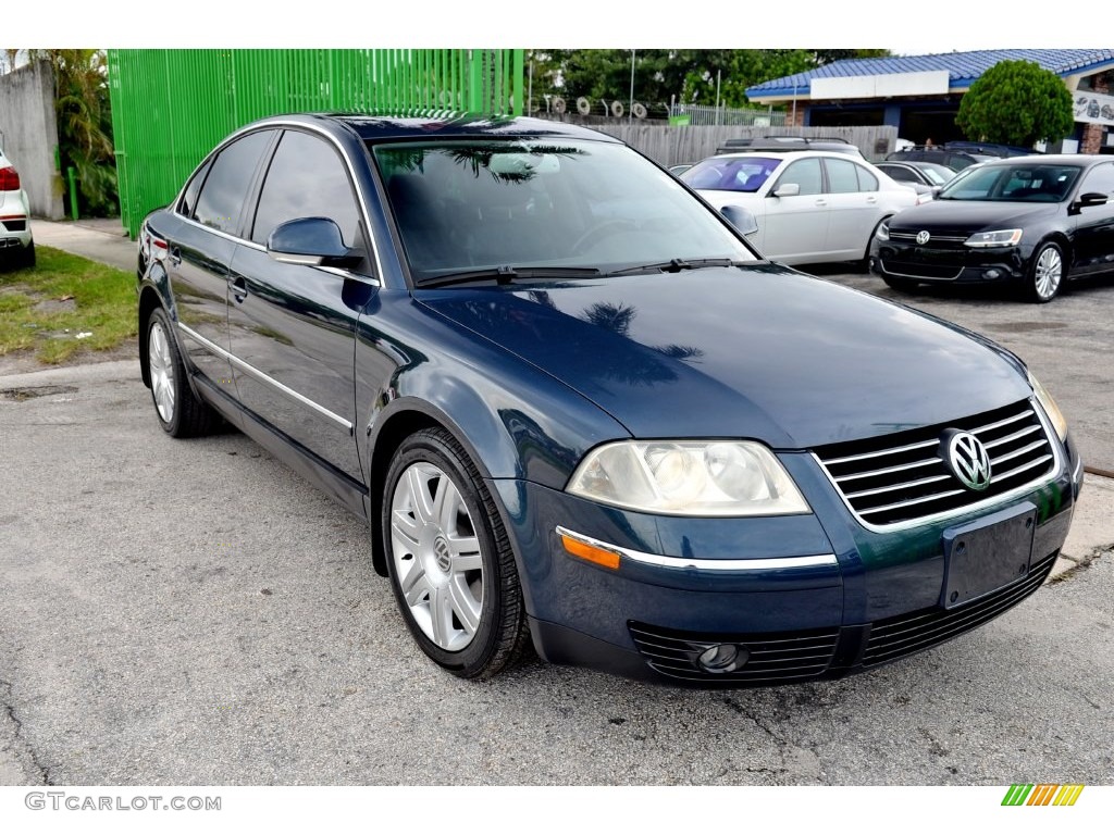 2005 Passat GLX Sedan - Blue Graphite Metallic / Grey photo #3