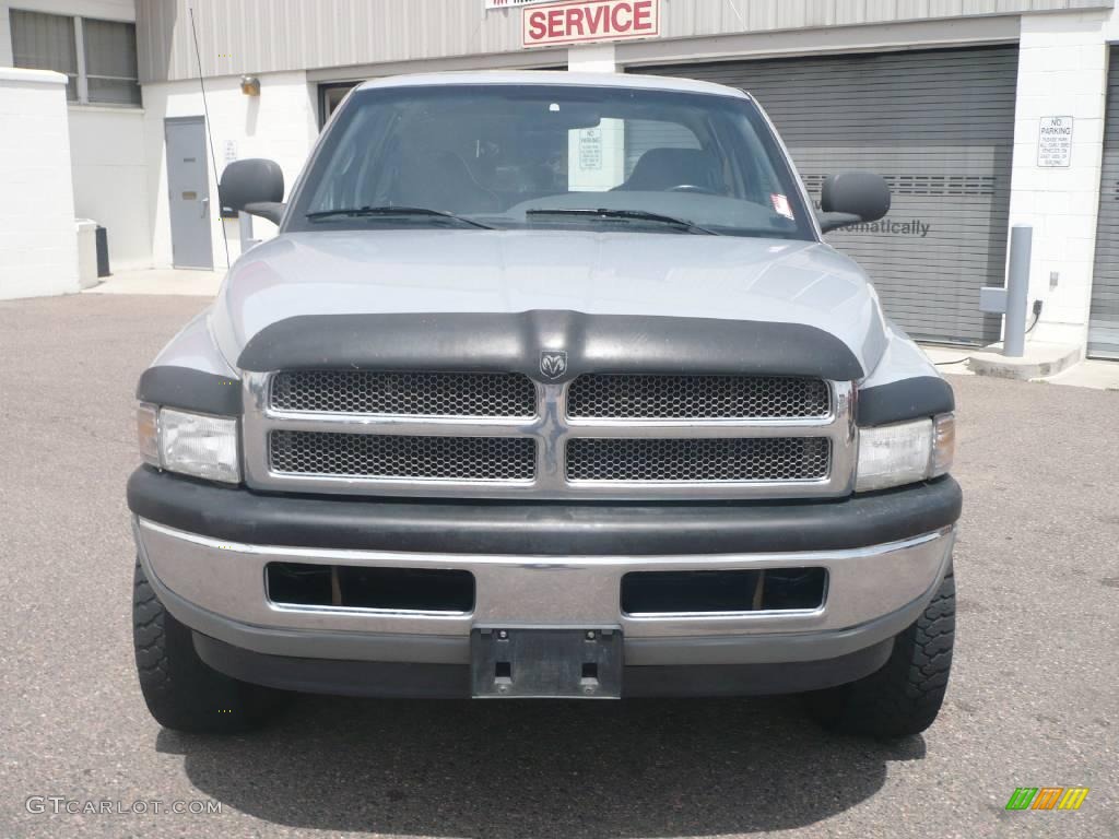 2000 Ram 2500 ST Extended Cab 4x4 - Light Driftwood Satin Glow / Mist Gray photo #2