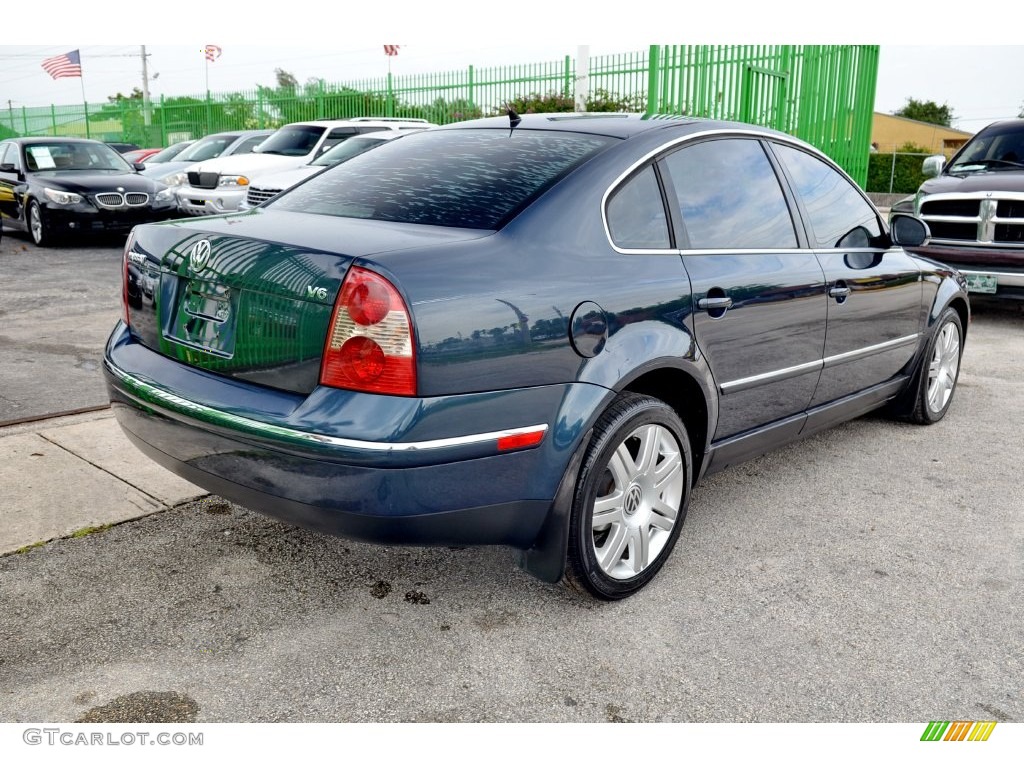 2005 Passat GLX Sedan - Blue Graphite Metallic / Grey photo #9