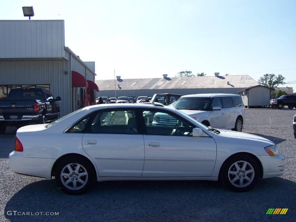 2002 Avalon XL - Diamond White Pearl / Stone photo #2