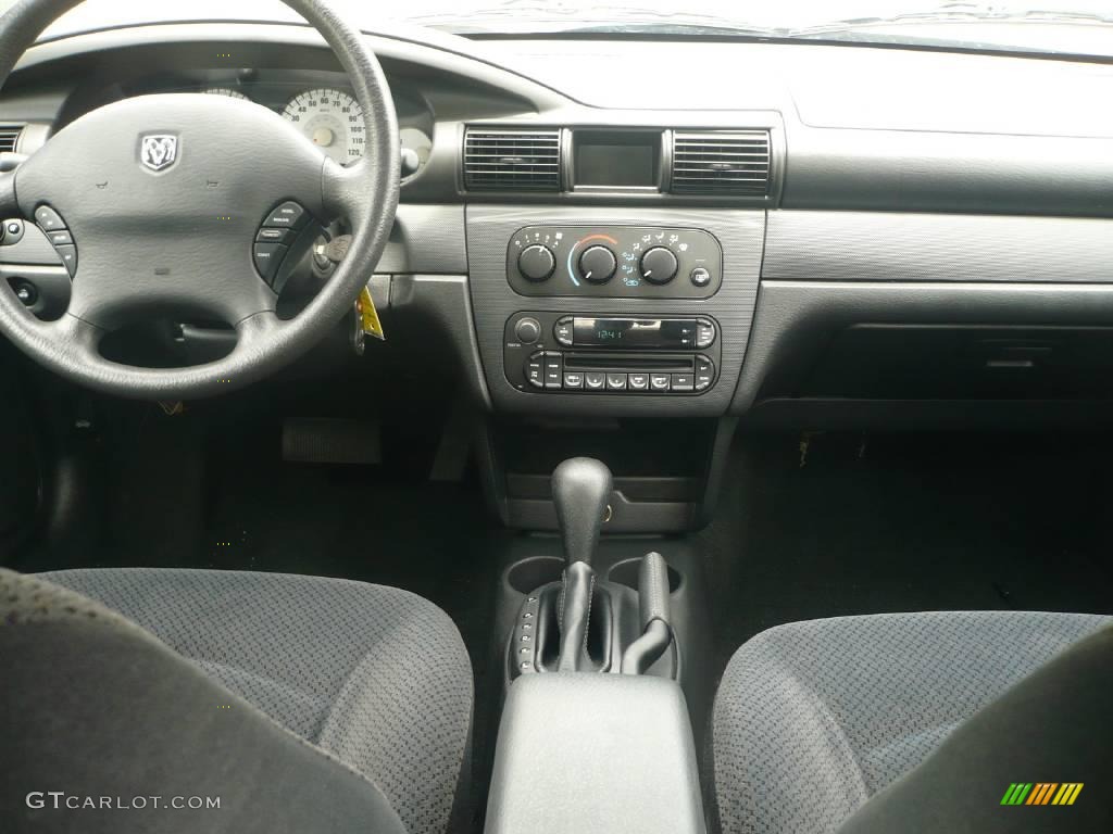 2005 Stratus SXT Sedan - Satin Jade Pearl / Dark Slate Gray photo #10