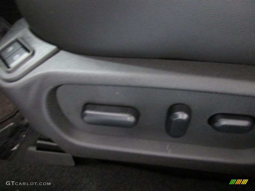 2015 Taurus Limited - Ingot Silver Metallic / Charcoal Black photo #14