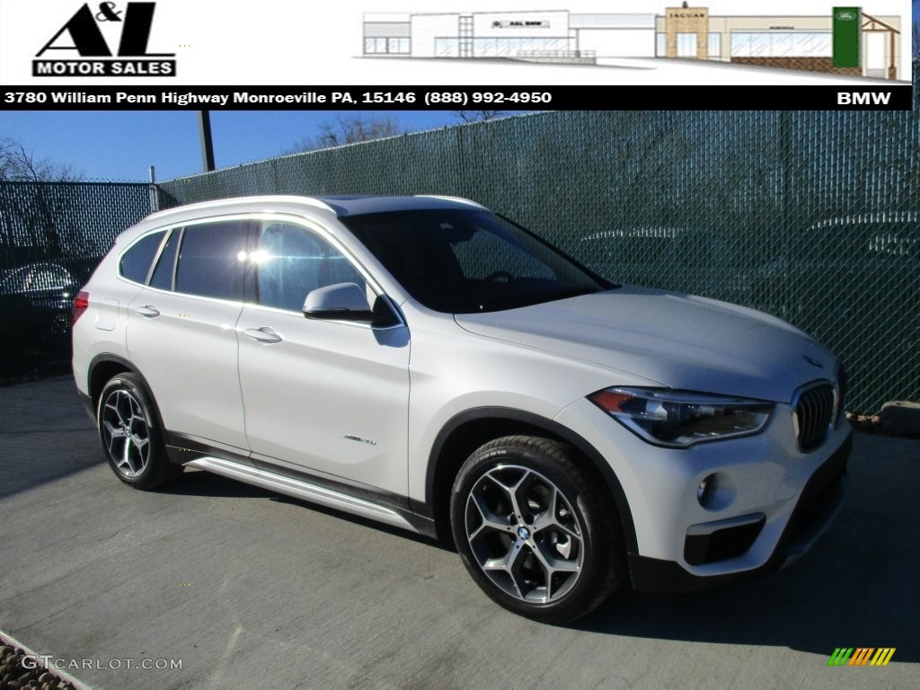 Mineral White Metallic BMW X1