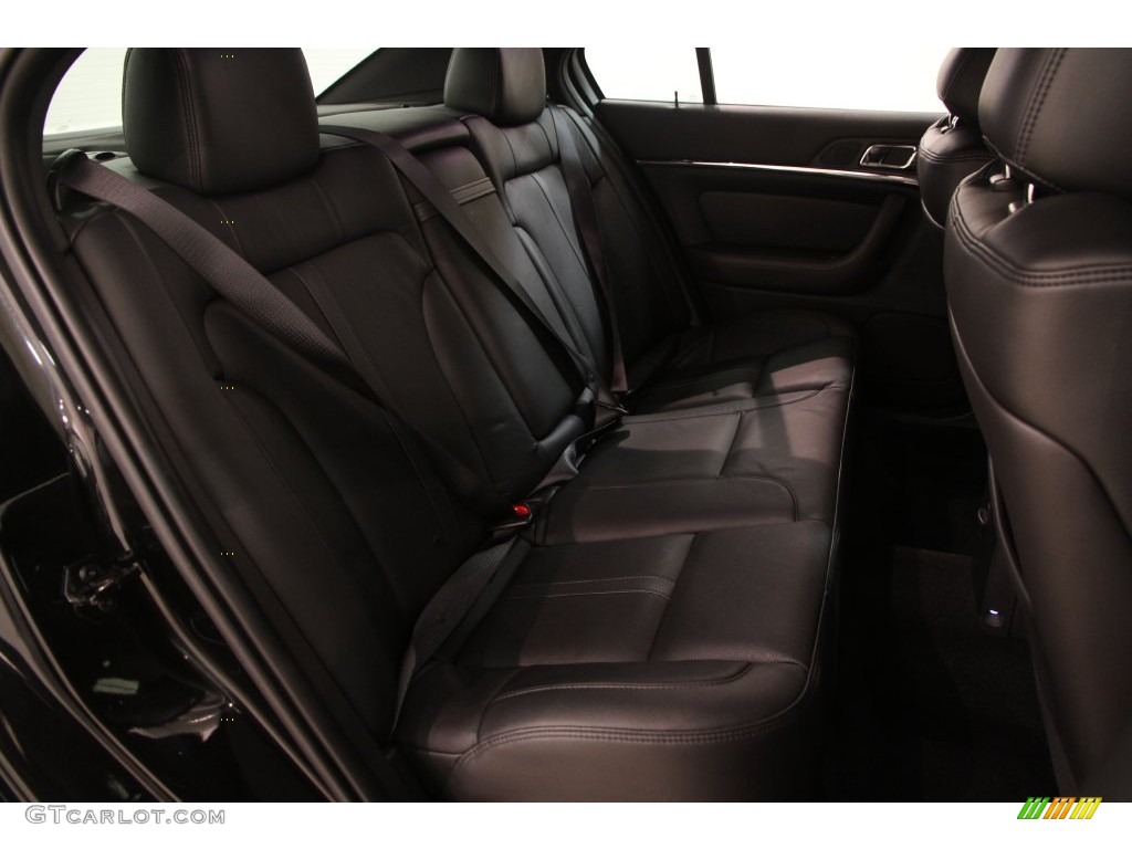 2014 MKS FWD - Tuxedo Black Metallic / Charcoal Black photo #16