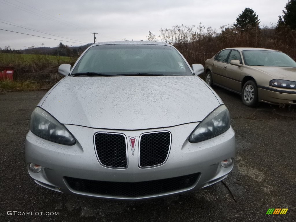 2006 Grand Prix GXP Sedan - Liquid Silver Metallic / Ebony photo #9