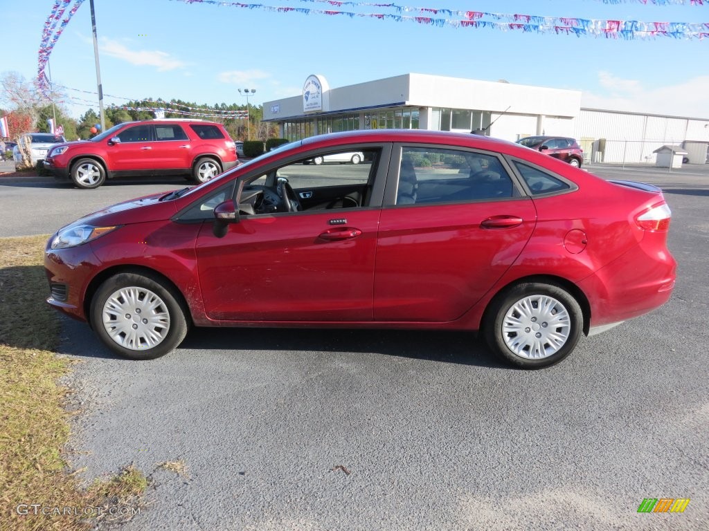 2015 Fiesta SE Sedan - Ruby Red Metallic / Charcoal Black photo #7