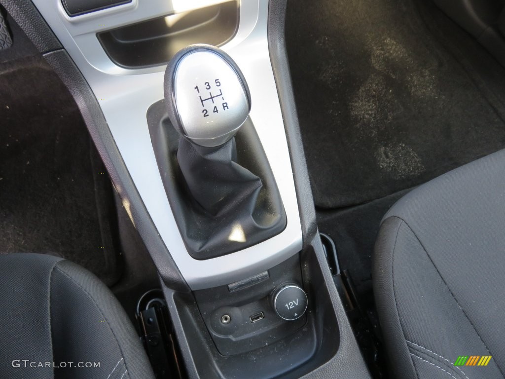 2015 Ford Fiesta SE Sedan Transmission Photos