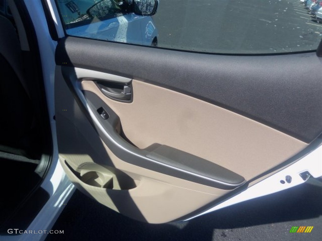 2016 Elantra SE - White / Beige photo #14