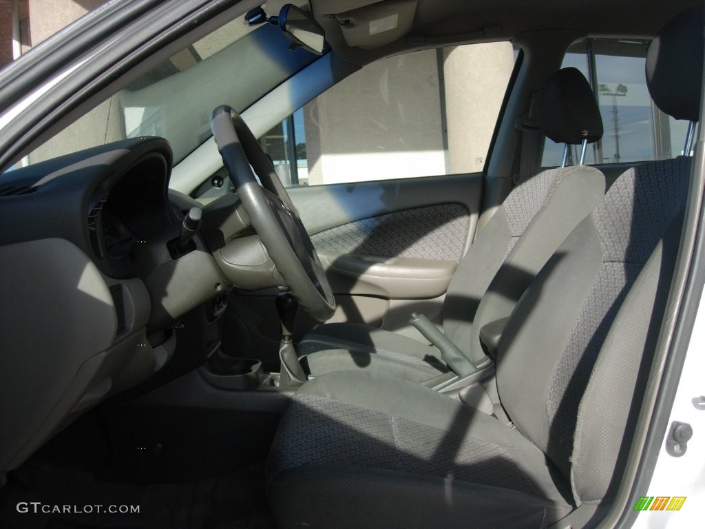 2003 Sentra GXE - Cloud White / Stone Gray photo #9