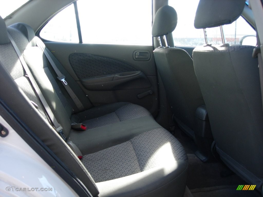2003 Sentra GXE - Cloud White / Stone Gray photo #11