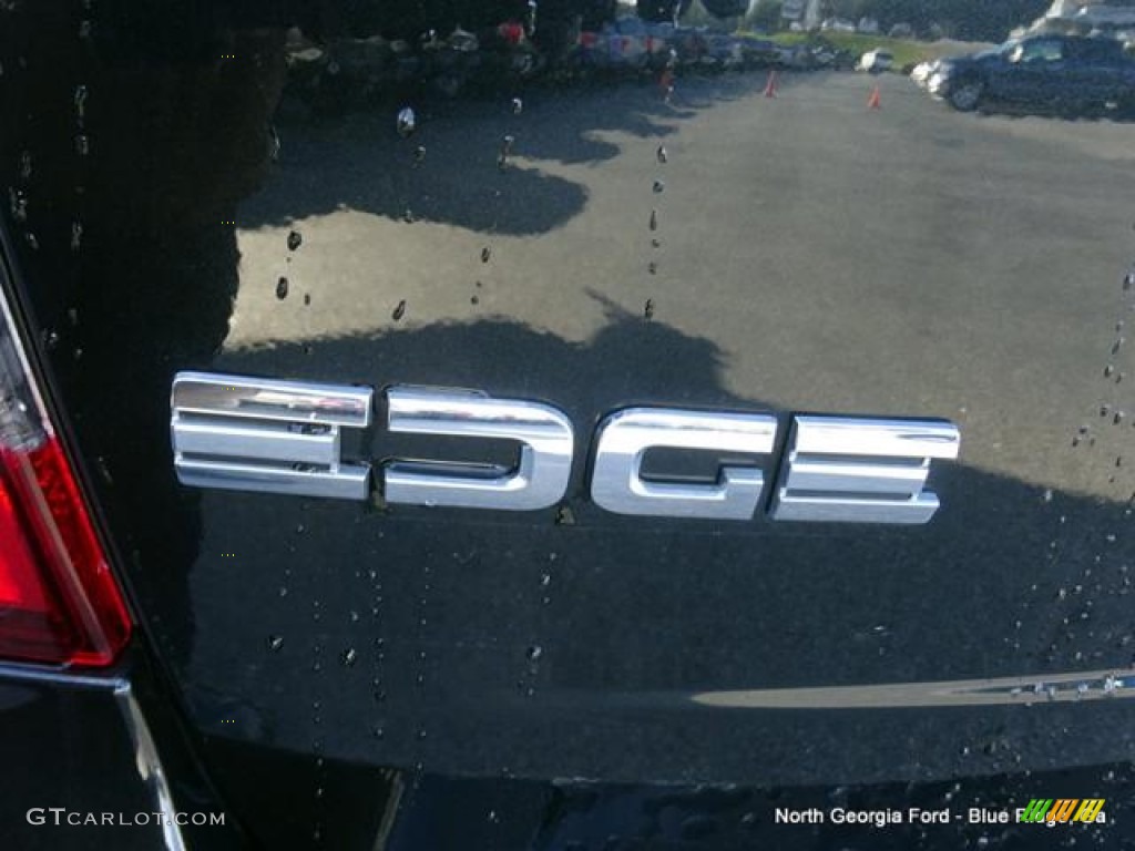 2013 Edge SE AWD - Tuxedo Black Metallic / Charcoal Black photo #38