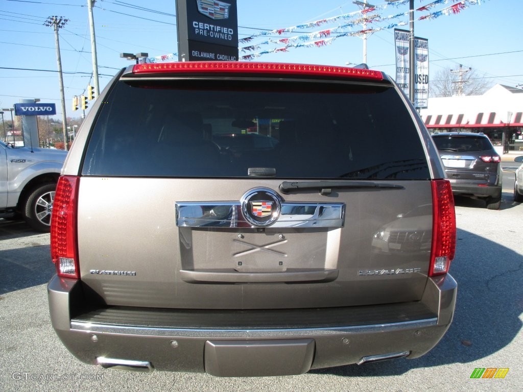 2013 Escalade Platinum AWD - Mocha Steel Metallic / Cocoa/Light Linen photo #7