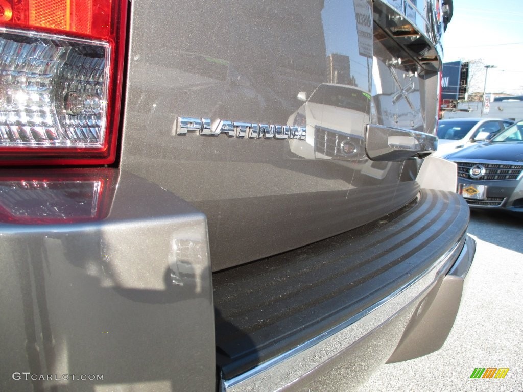 2013 Escalade Platinum AWD - Mocha Steel Metallic / Cocoa/Light Linen photo #50