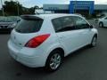 Fresh Powder White - Versa 1.8 S Hatchback Photo No. 9