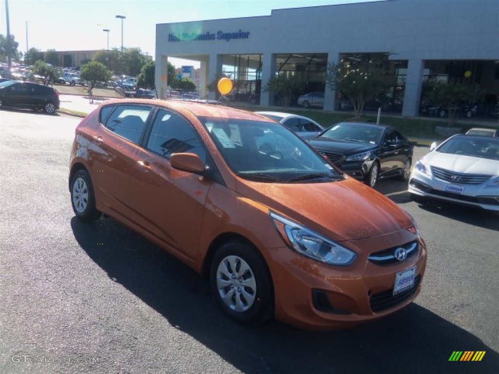 2016 Accent SE Hatchback - Vitamin C / Black photo #1
