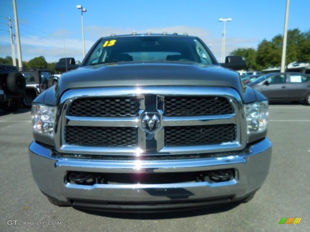 2013 3500 Tradesman Crew Cab 4x4 Dually - Mineral Gray Metallic / Black/Diesel Gray photo #13