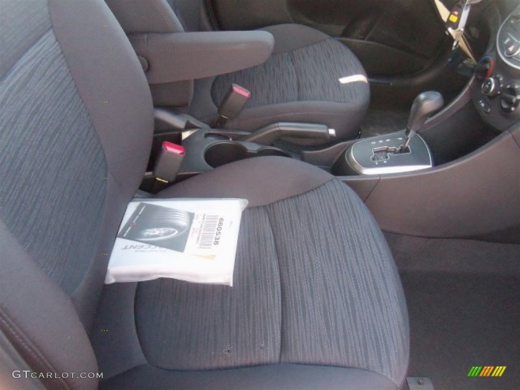 2016 Accent SE Hatchback - Vitamin C / Black photo #14