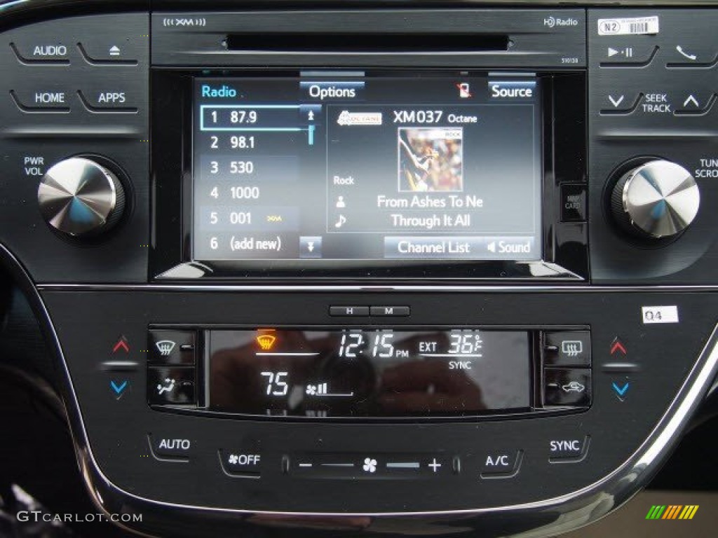 2016 Toyota Avalon Touring Controls Photo #109194394