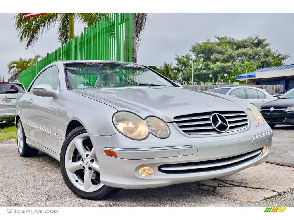 2005 Brilliant Silver Metallic MercedesBenz CLK 320 Coupe 109187157