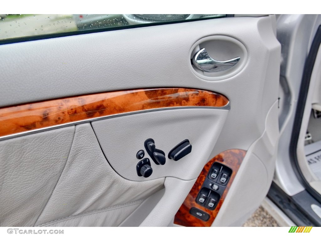 2005 Mercedes-Benz CLK 320 Coupe Door Panel Photos