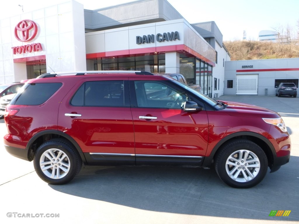 2015 Explorer XLT 4WD - Ruby Red / Charcoal Black photo #3