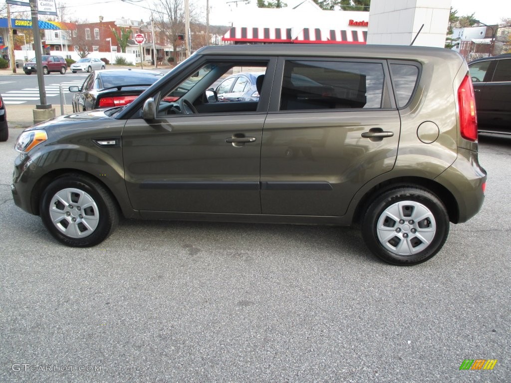 2013 Soul 1.6 - Moss Green Metallic / Black Cloth photo #3
