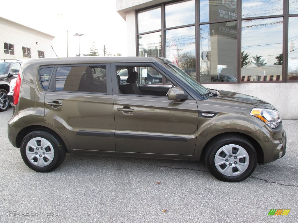 2013 Soul 1.6 - Moss Green Metallic / Black Cloth photo #7