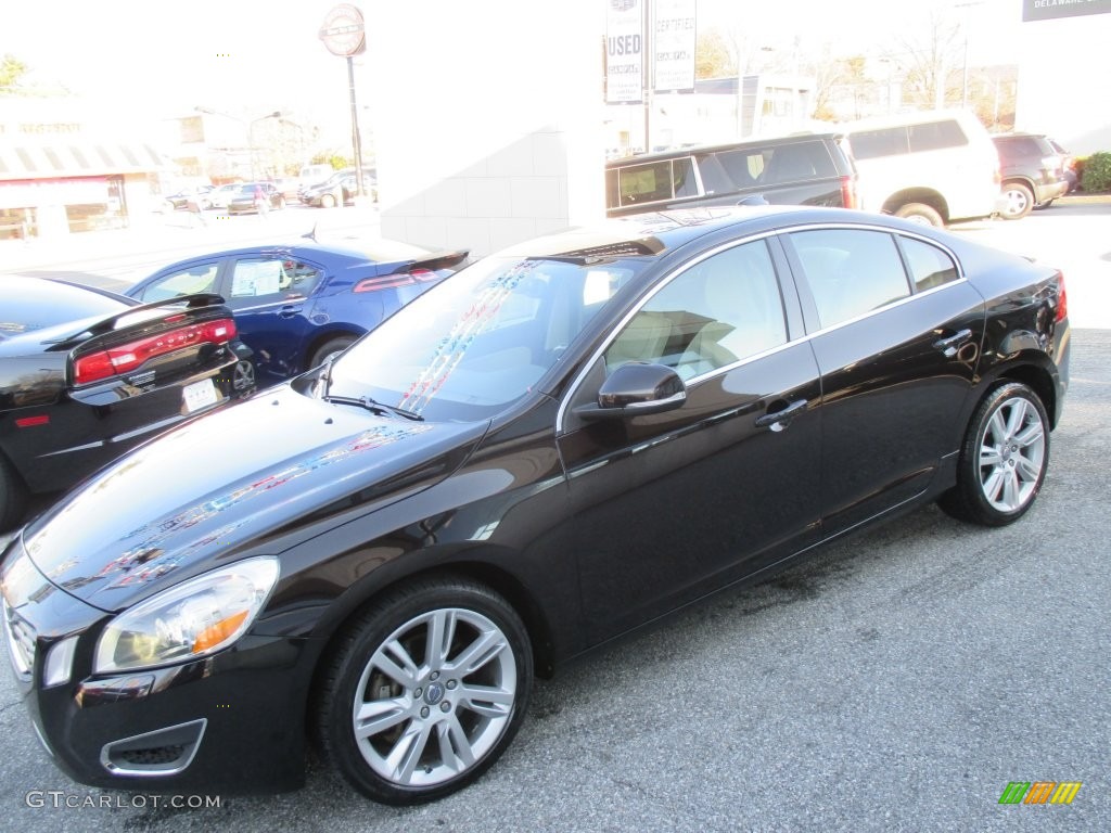 2011 S60 T6 AWD - Black / Soft Beige/Off Black photo #3