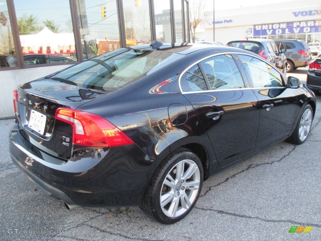 2011 S60 T6 AWD - Black / Soft Beige/Off Black photo #7